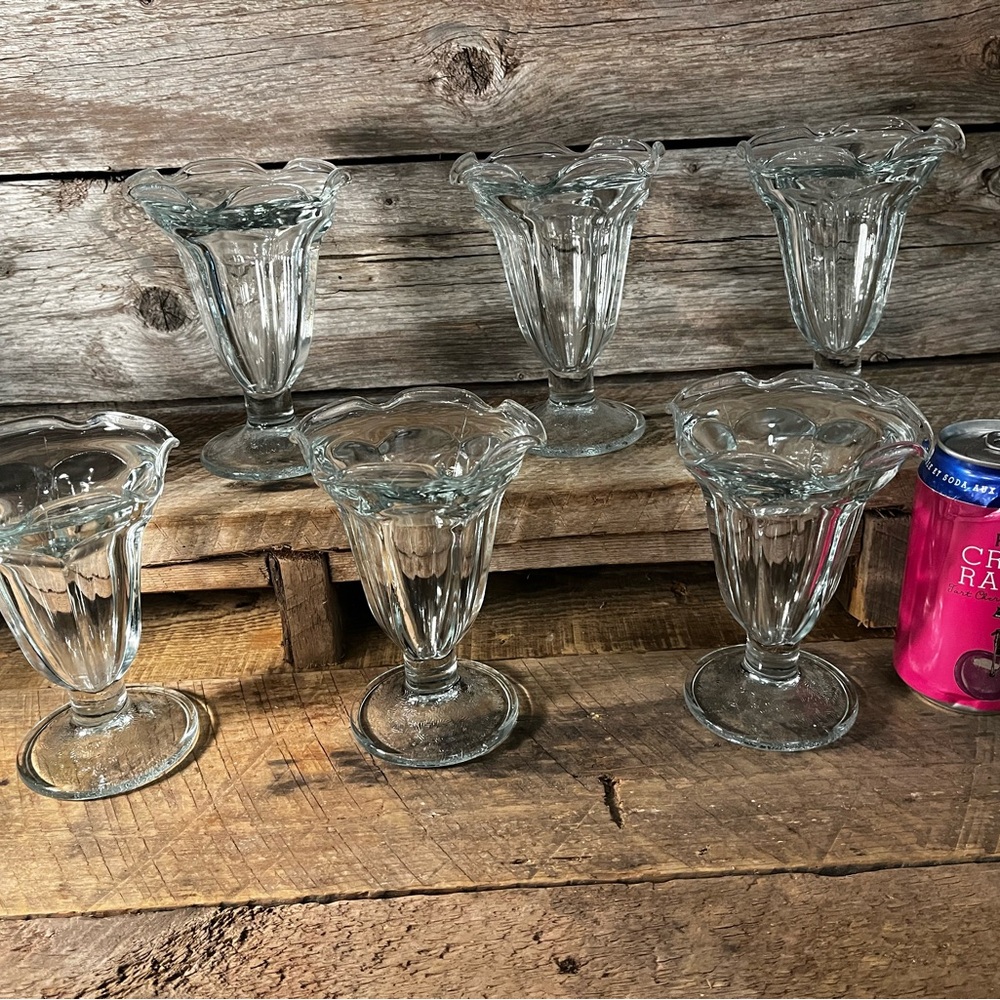 (6) Vintage Pressed Glass SUNDAE Cups - Excellent